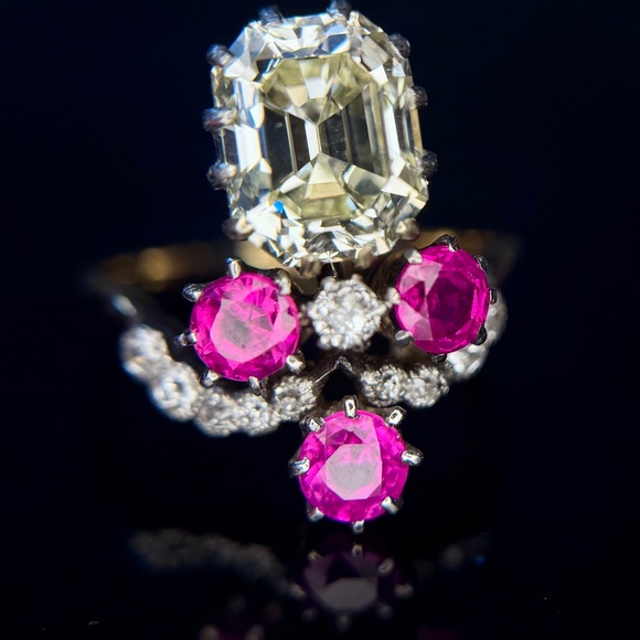 4.22 ctw Belle Époque Antique Emerald Cut Diamond Engagement Ring - Picture 13 of 13